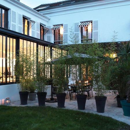 Le Clos Saint Honore Hotel Fontainebleau Bagian luar foto