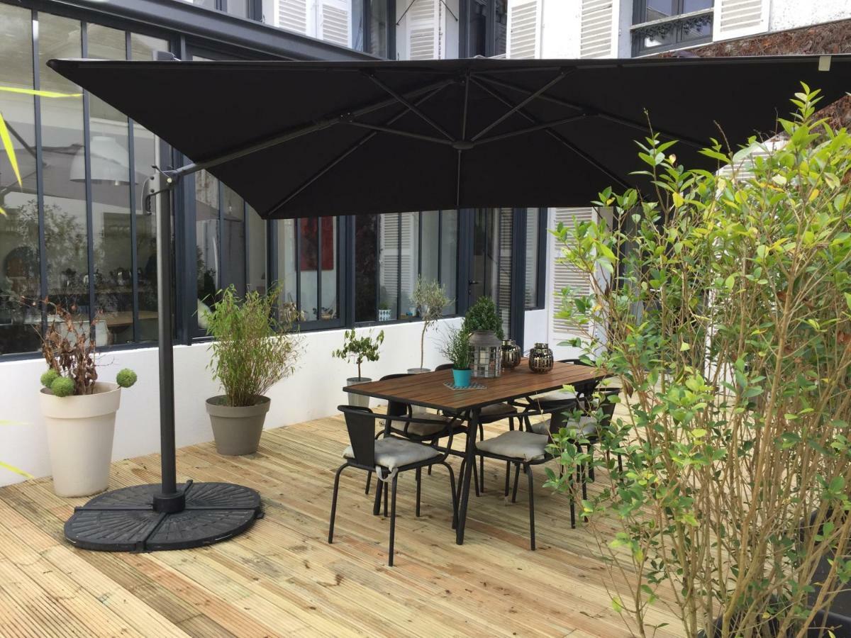 Le Clos Saint Honore Hotel Fontainebleau Bagian luar foto