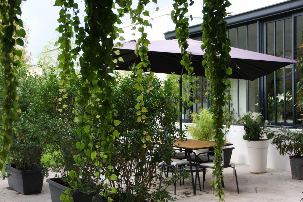 Le Clos Saint Honore Hotel Fontainebleau Bagian luar foto