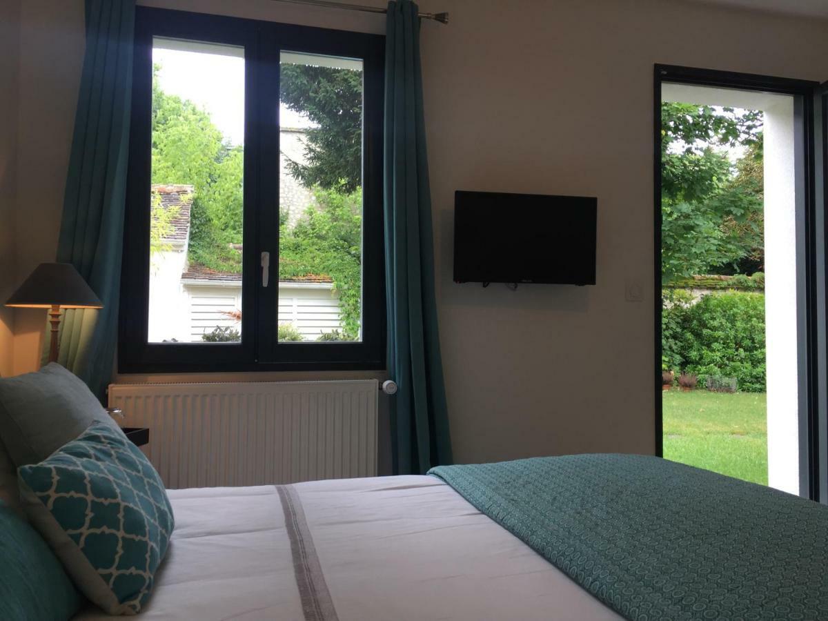Le Clos Saint Honore Hotel Fontainebleau Bagian luar foto