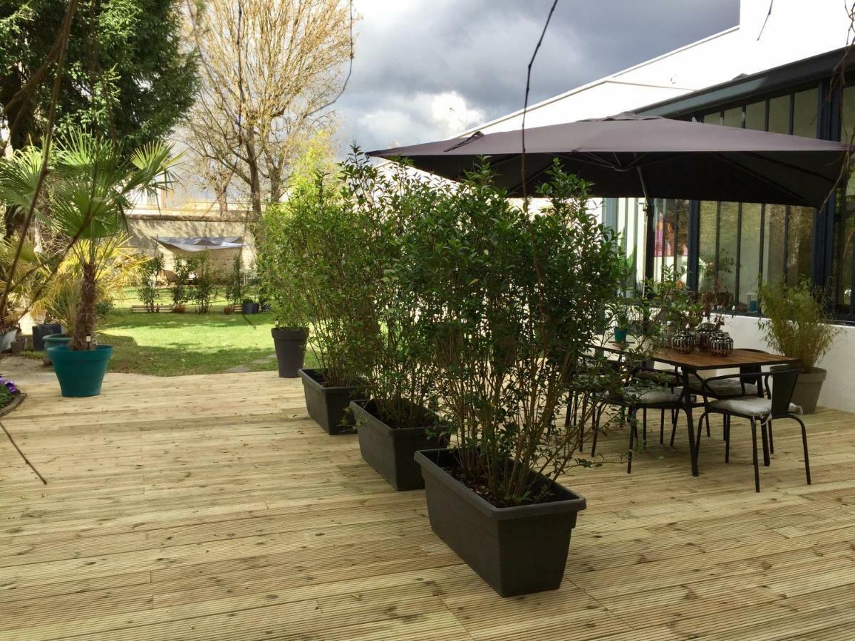 Le Clos Saint Honore Hotel Fontainebleau Bagian luar foto