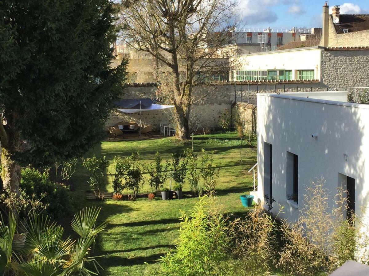 Le Clos Saint Honore Hotel Fontainebleau Bagian luar foto