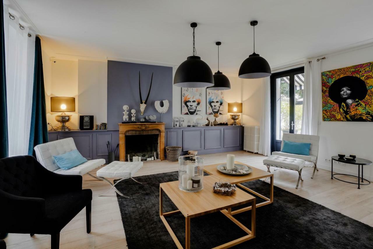 Le Clos Saint Honore Hotel Fontainebleau Bagian luar foto