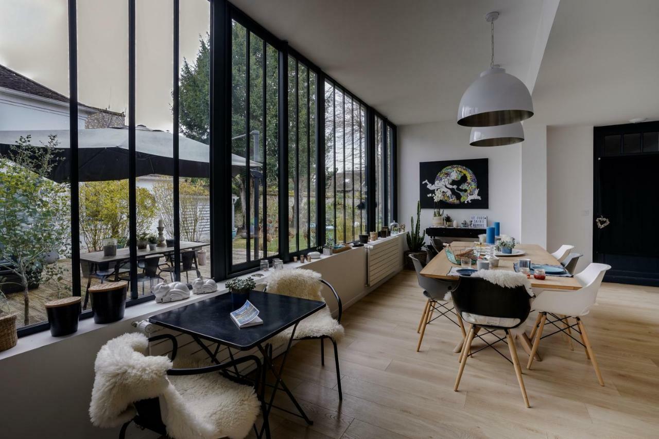 Le Clos Saint Honore Hotel Fontainebleau Bagian luar foto